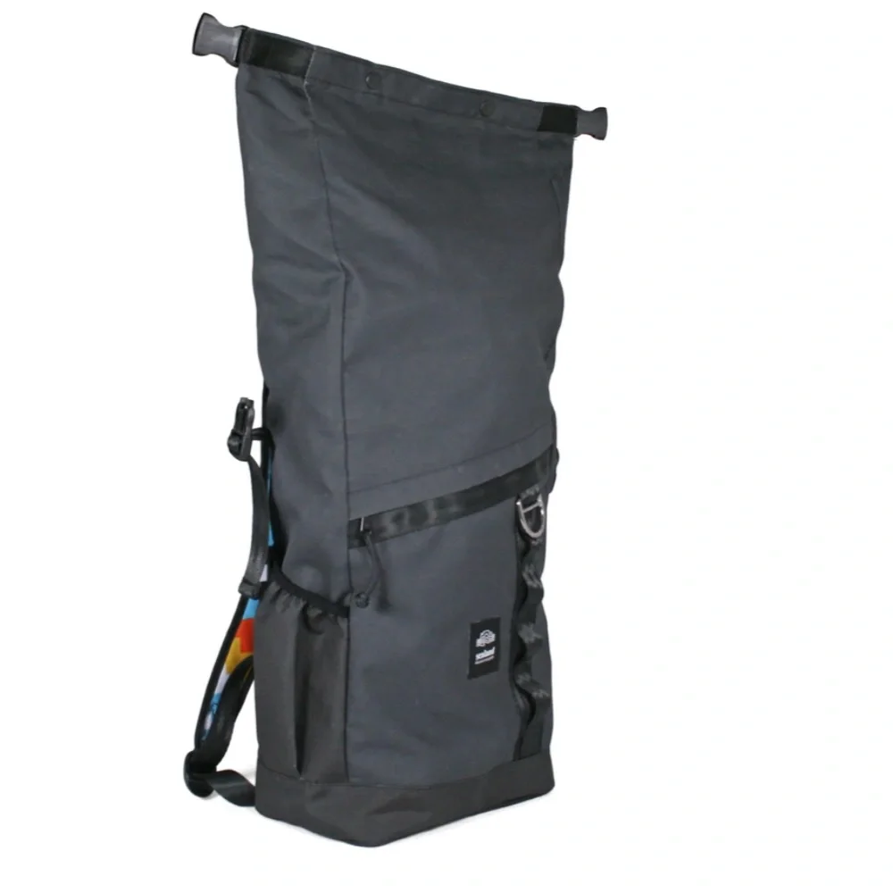 NEW $310 SEALAND Core Rowlie Water Repellent Backpack in Black/Gray!